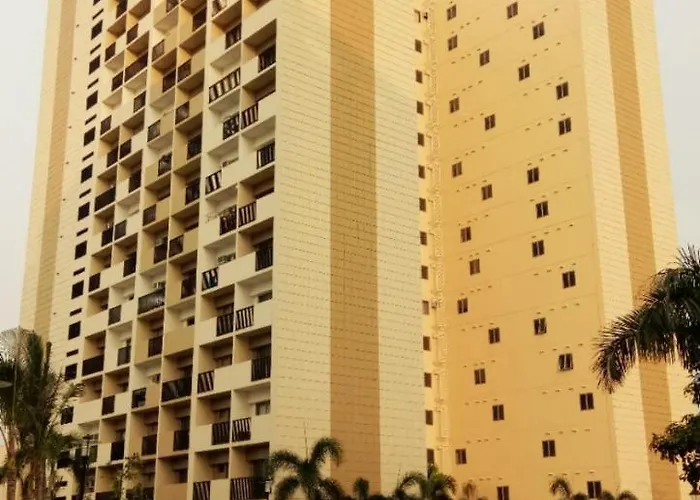 East Bay Hotel 3*